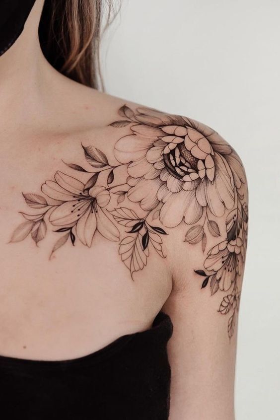 Tattoo bông hoa mẫu đơn đen trắng chất lượng