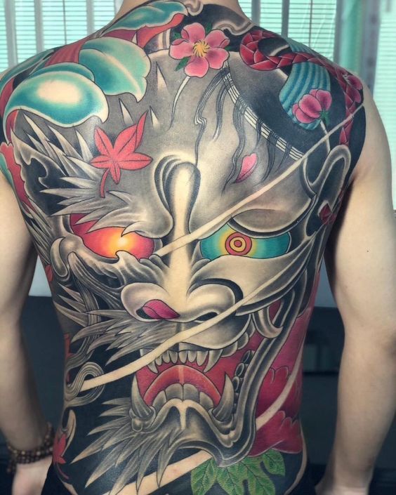 tattoo mặt quỷ cực ngầu kết hợp nhiều chi tiết