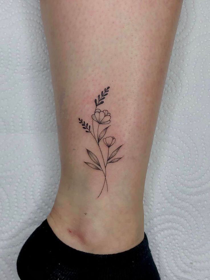 lựa chọn mẫu tattoo cực xinh ở mắt cá