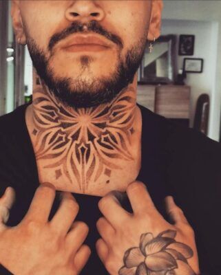 tattoo ở cổ siêu chất