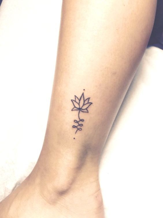 tattoo sáng tạo biểu tượng hoa sen mini