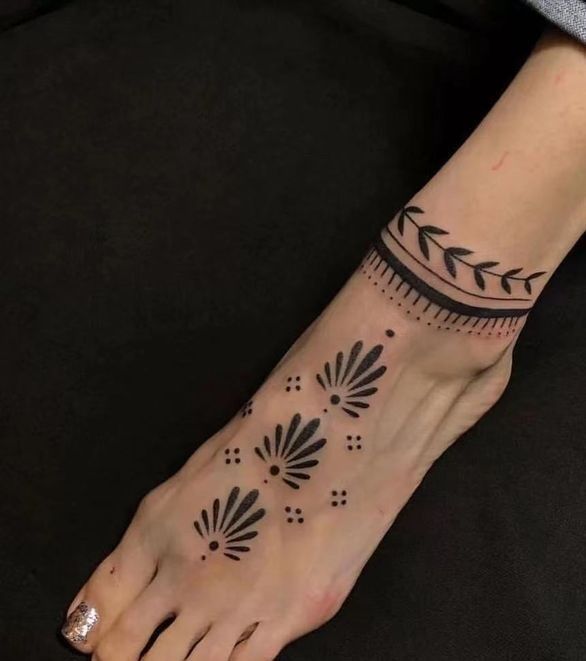 Tattoo độc đáo ở chân