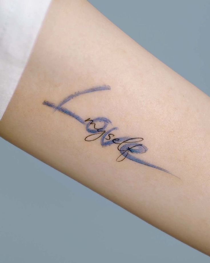 kiểu tattoo chữ love cực đẹp