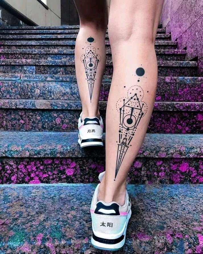 mẫu tattoo độc đáo cá tính trên bắp chân