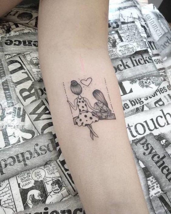 mẫu tattoo mẹ và con gái trên tay cho khách