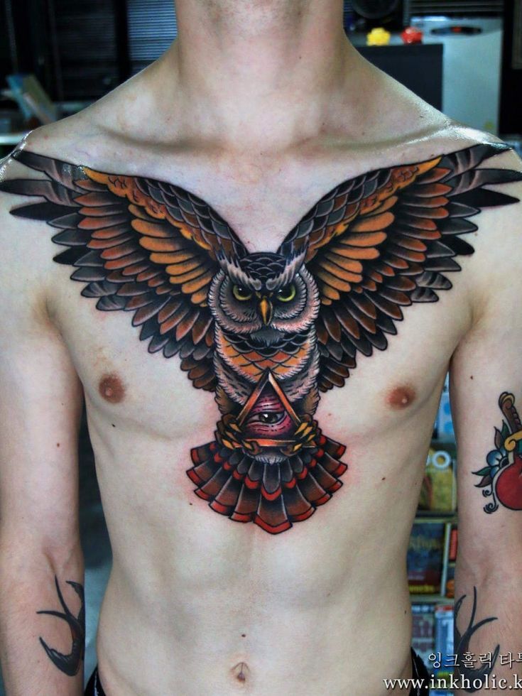 tattoo full ngực mẫu con cú cực tỉ mỉ