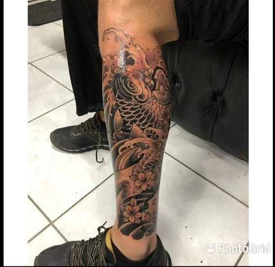 tattoo cá chép phong cảnh nhật cổ cho anh khách