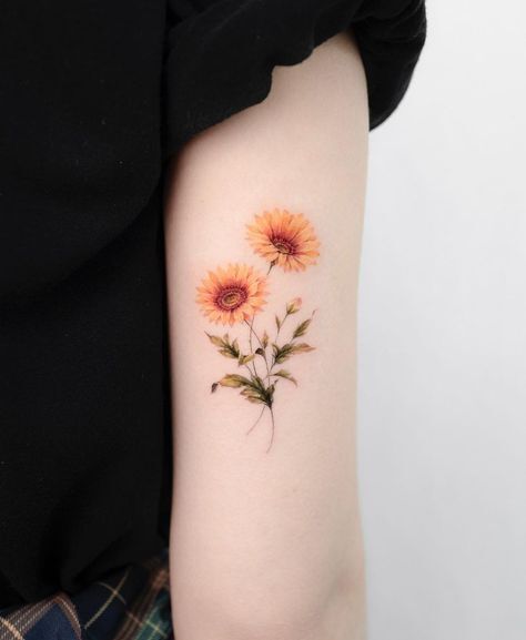 tattoo hoa hướng dương mini với vẻ đẹp ngọt ngào