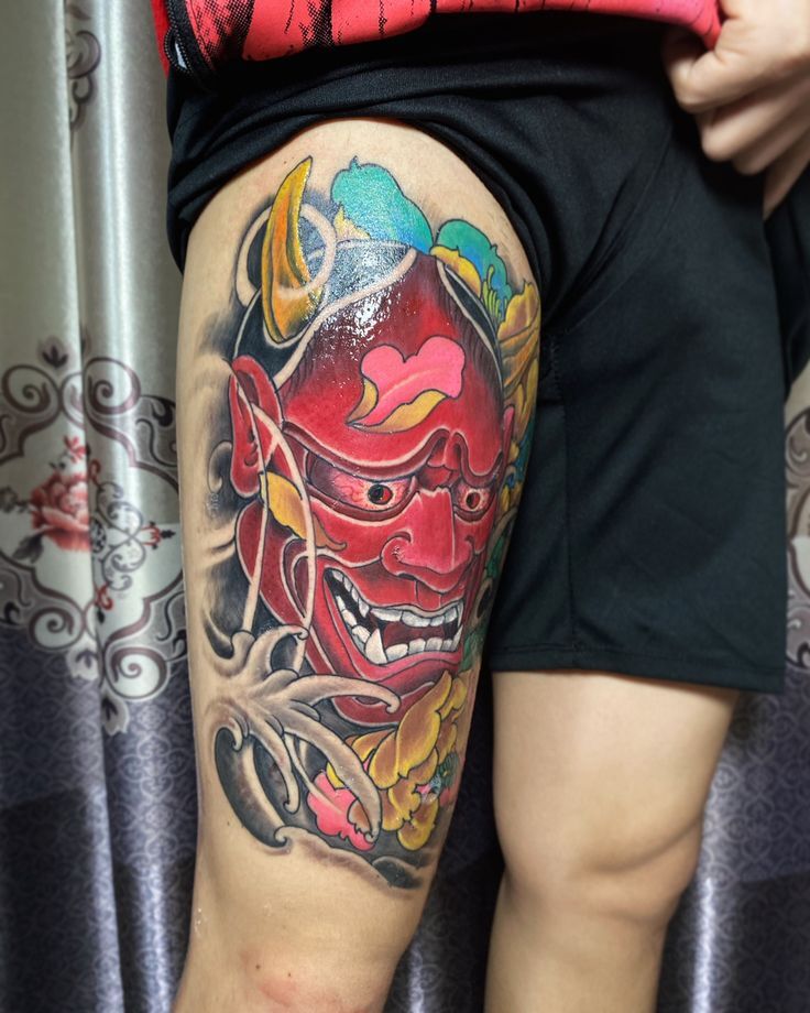 Nổi gai ốc với mẫu tattoo quái vật ghê rợn