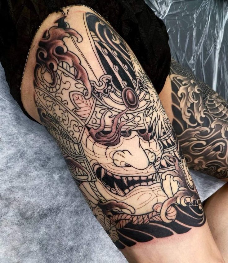 Tattoo quái vật độc đáo