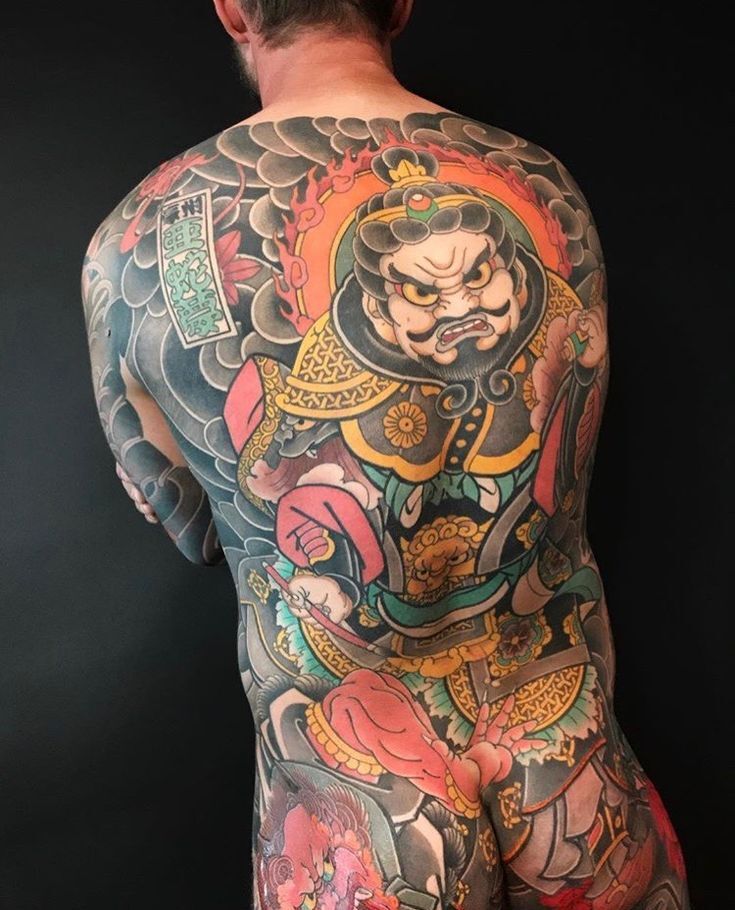 nổi bật với vẻ đẹp tuyệt vời qua tattoo full người