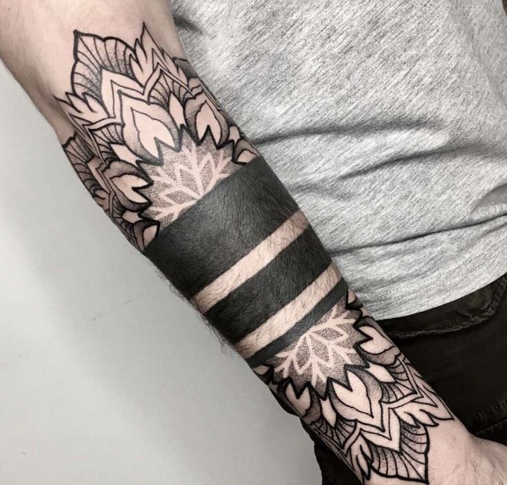 phong cách tattoo cẳng tay độc đáo