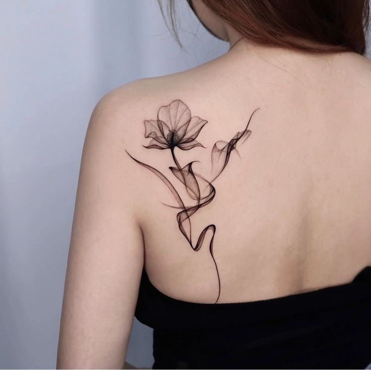 sự đẹp đẽ đầy ấn tượng của mẫu tattoo ở bả vai