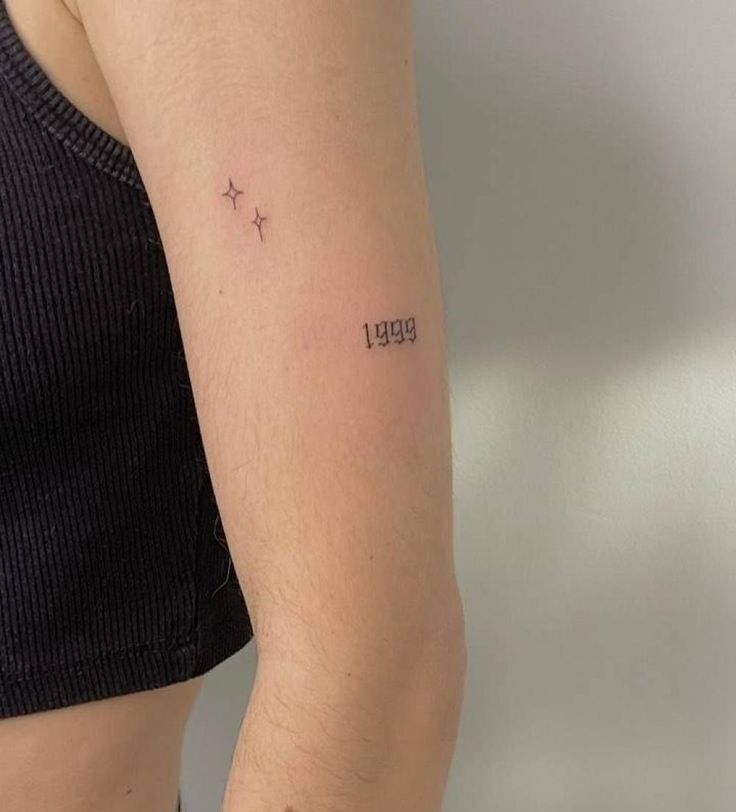 tattoo năm sinh mini cho nữ