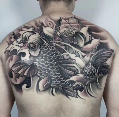 mẫu tattoo cá chép hóa rồng sau lưng mạnh mẽ